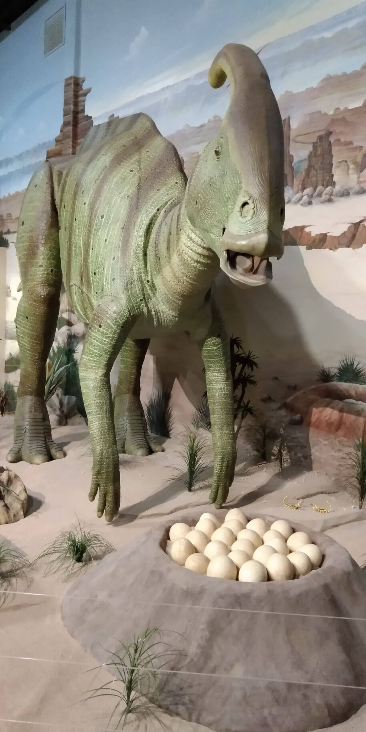 Hadrosaur guarding it's eggs